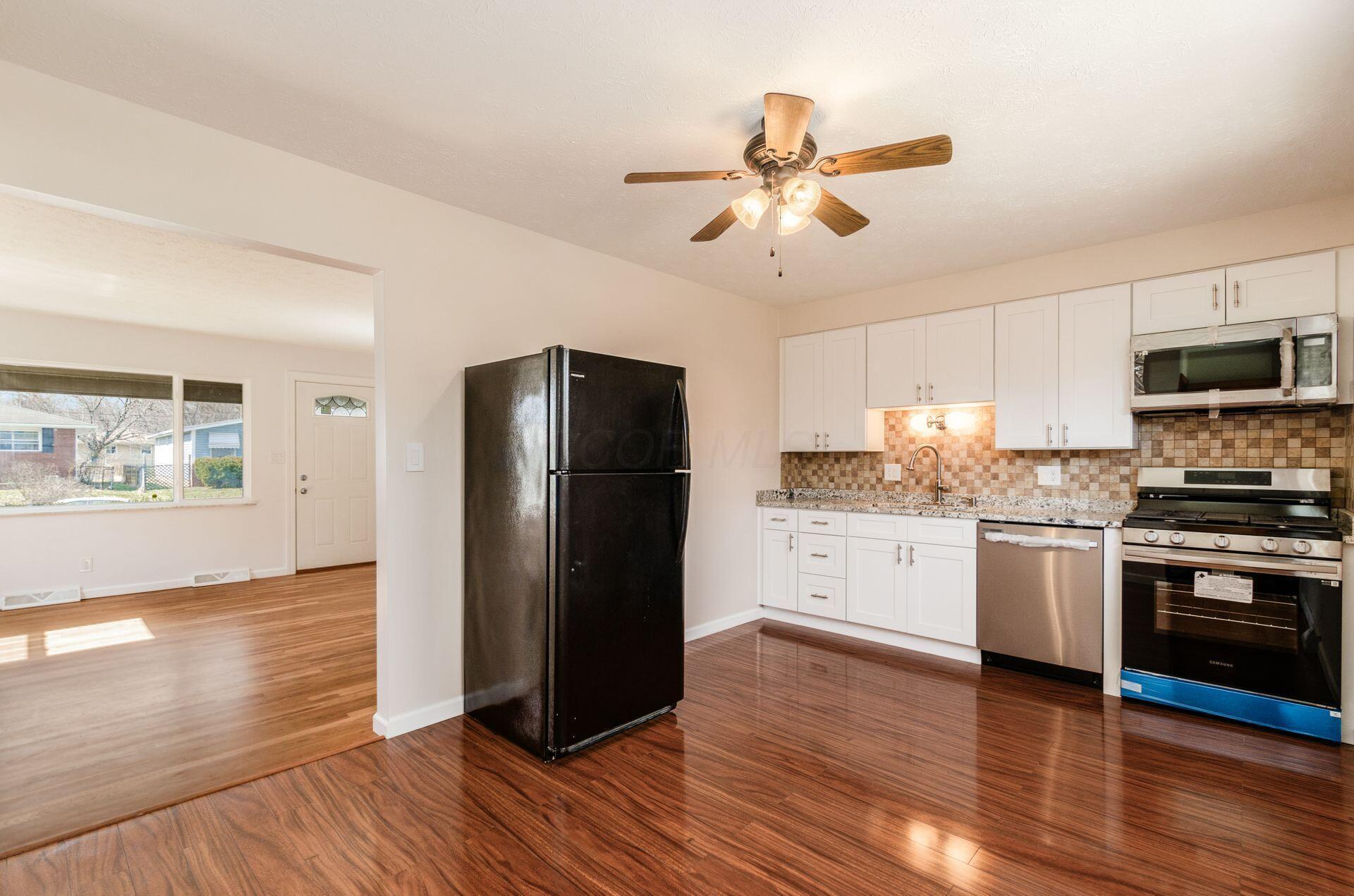1488 Bycroft Road Columbus, OH 43206 - Photo 6 of 26 Fully Remodeled Kitchen with Granite Countertops and New Cabinets