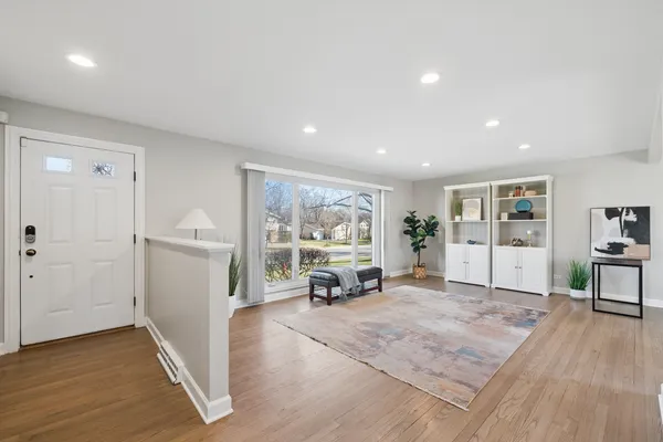 $549,000 | 1327 Central Avenue, Deerfield, IL 60015