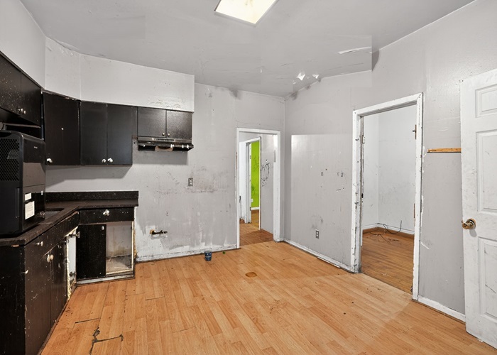 4355 West Thomas Street Chicago, IL 60651 - Photo 10 of 20