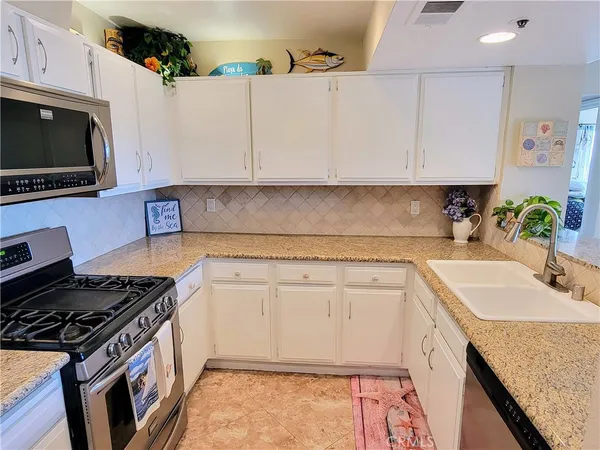 $4,099 | 240 Nice, Unit 207, Newport Beach, CA 92663