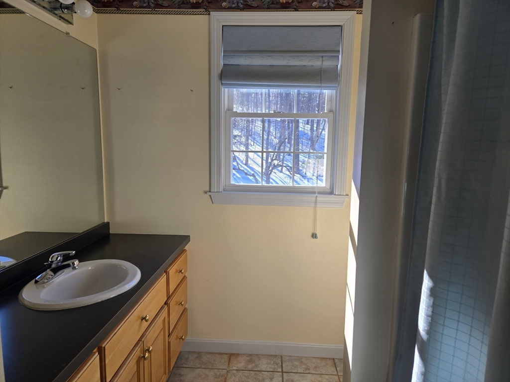 7 Tree Top Way Methuen, MA 01844 - Photo 11 of 32