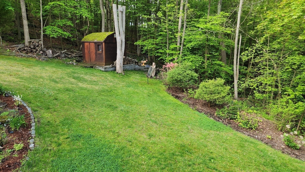 7 Tree Top Way Methuen, MA 01844 - Photo 32 of 32