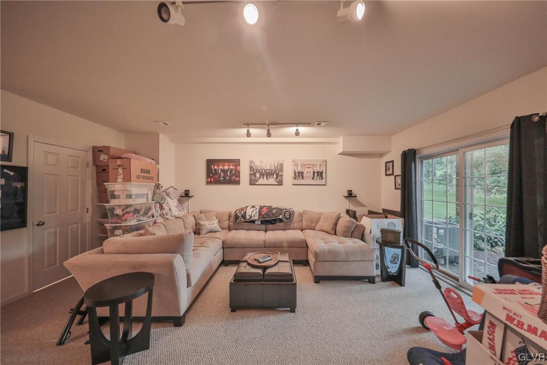 1643 Finches Garden Road Bethlehem, PA 18015 - Photo 29 of 31 Gallery Image 29
