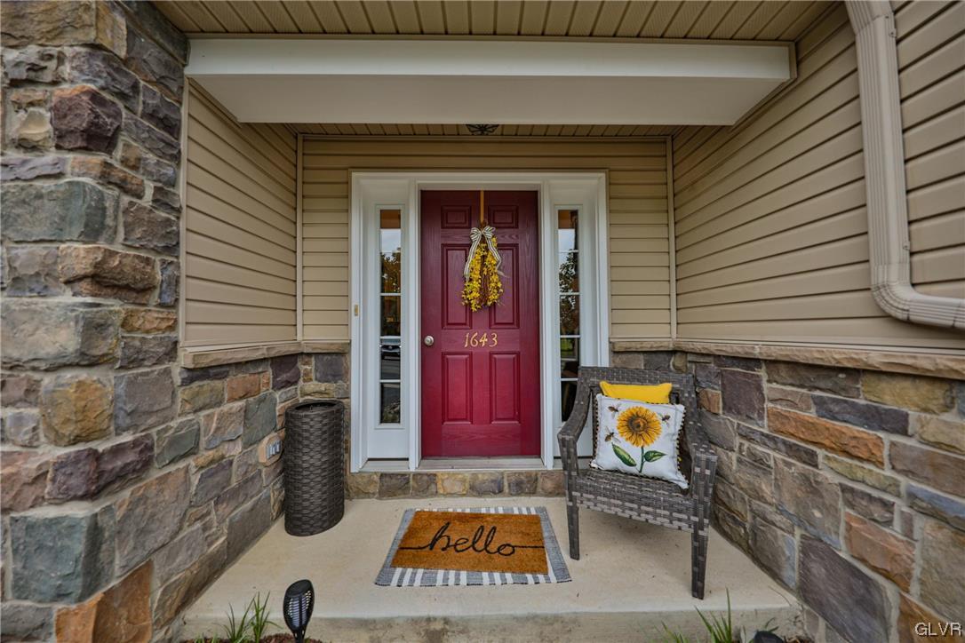 1643 Finches Garden Road Bethlehem, PA 18015 - Photo 3 of 31 Gallery Image 3