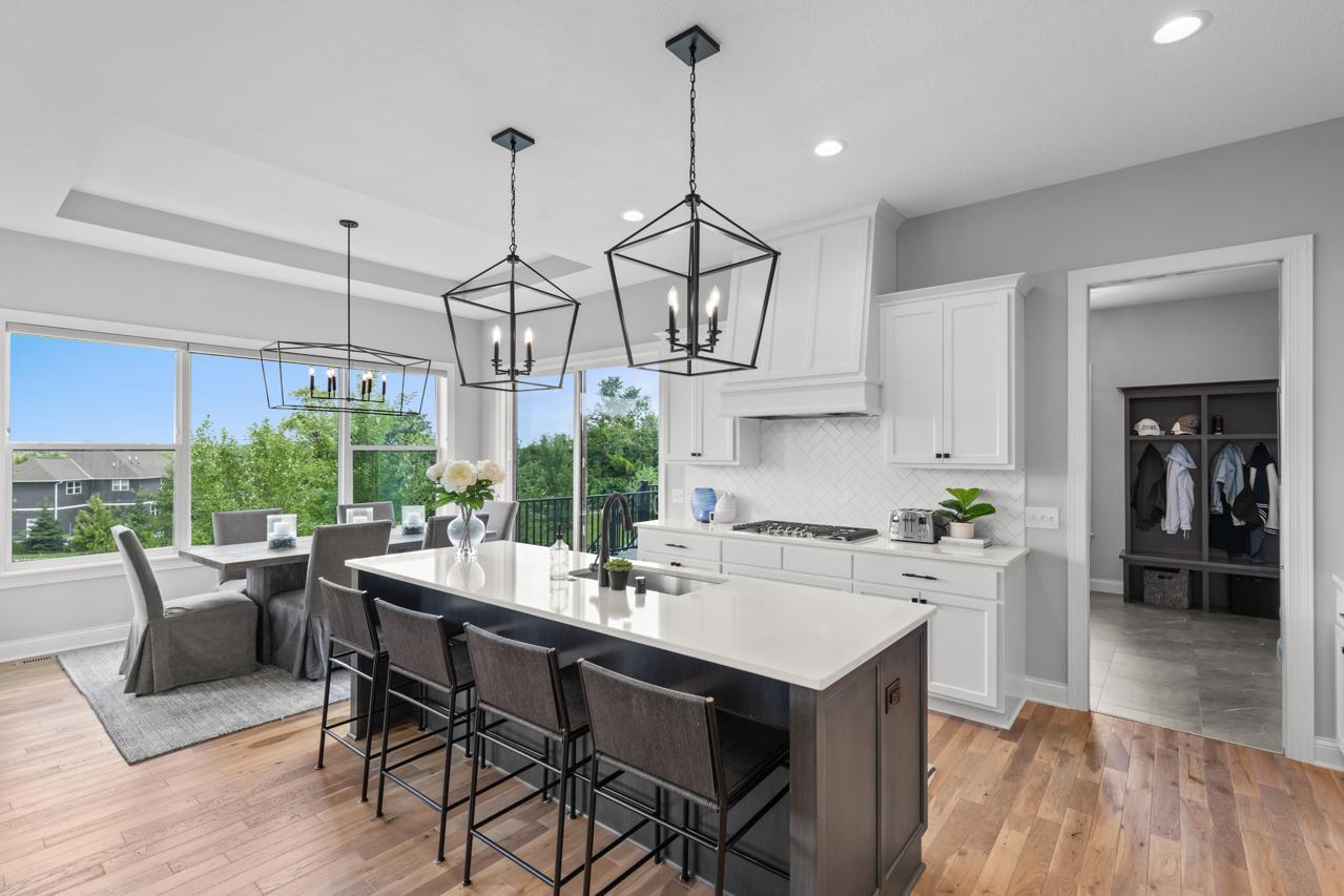 9832 Rodeo Circle Eden Prairie, MN 55347 - Photo 15 of 53