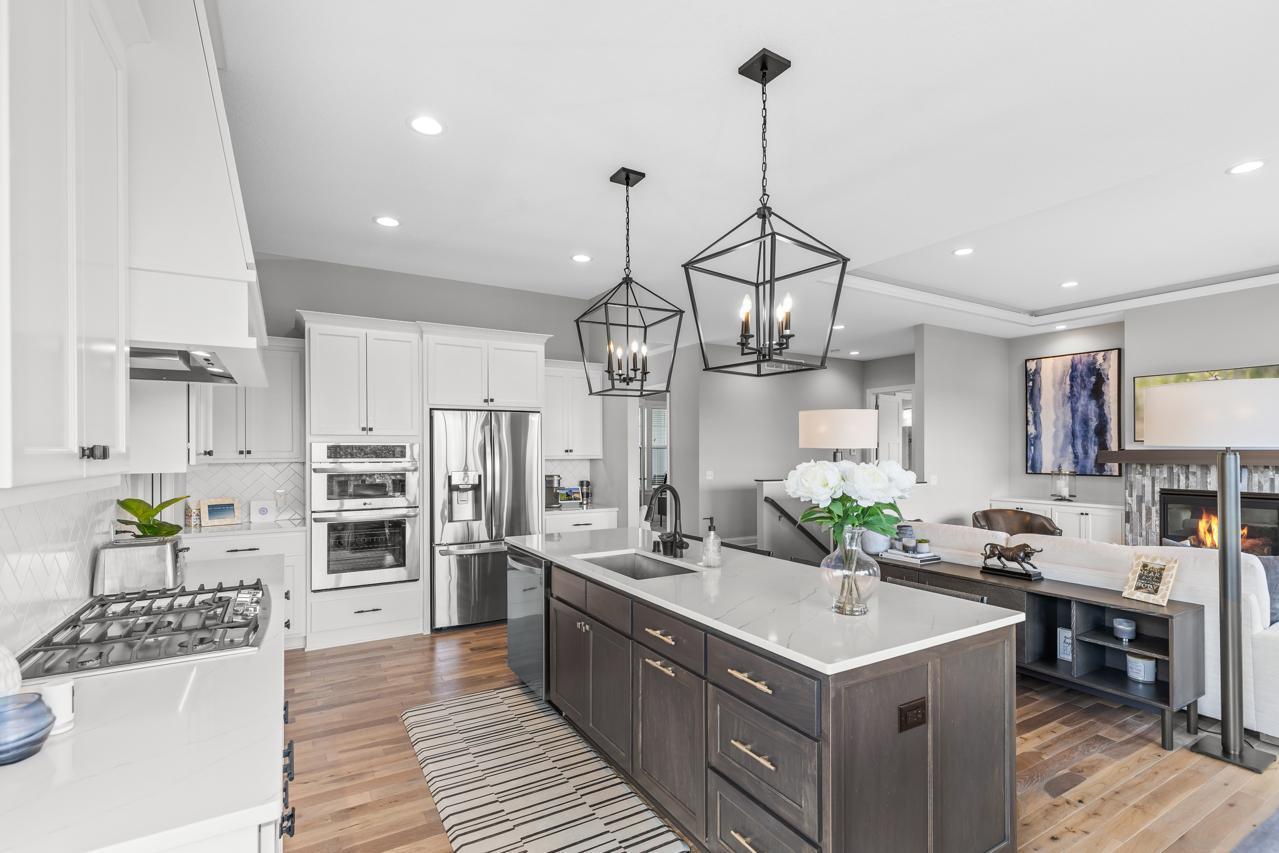 9832 Rodeo Circle Eden Prairie, MN 55347 - Photo 17 of 53
