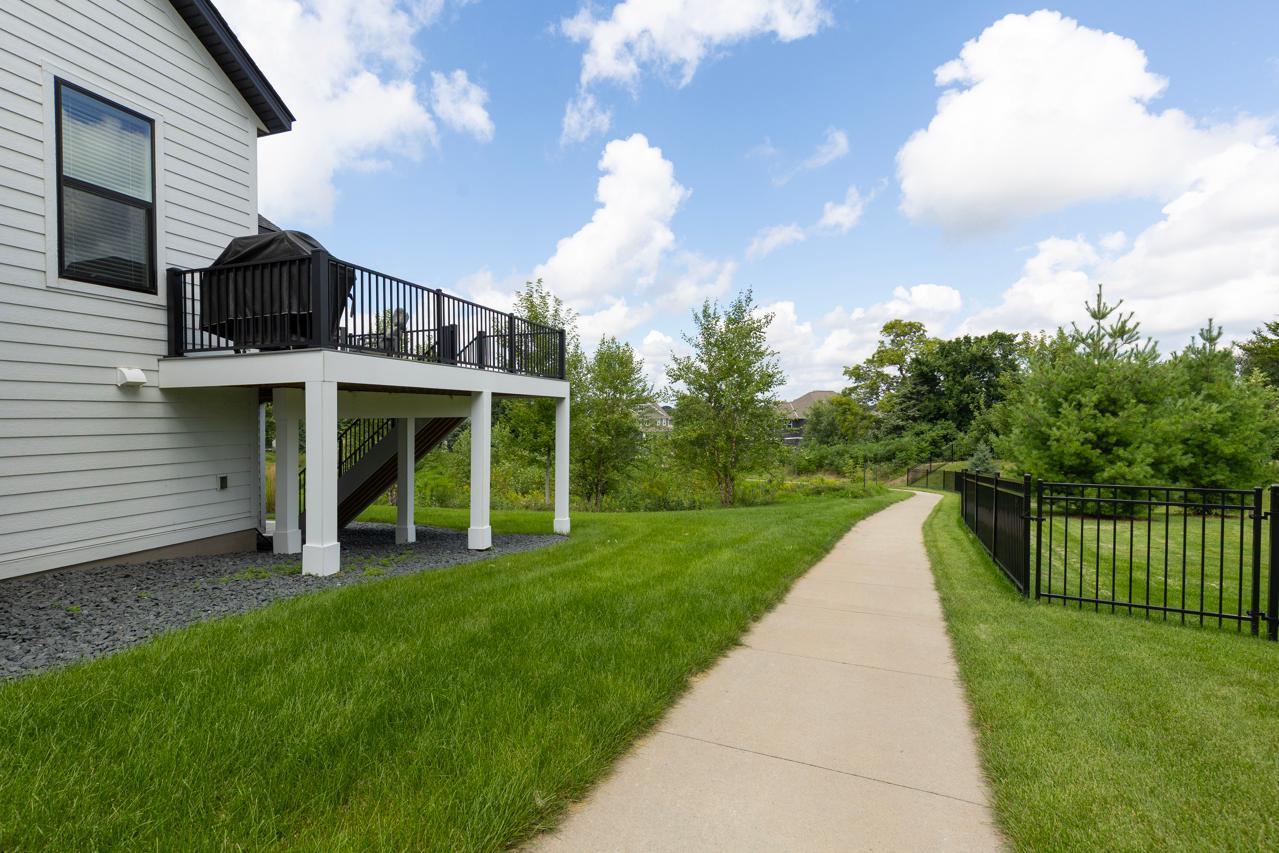 9832 Rodeo Circle Eden Prairie, MN 55347 - Photo 52 of 53