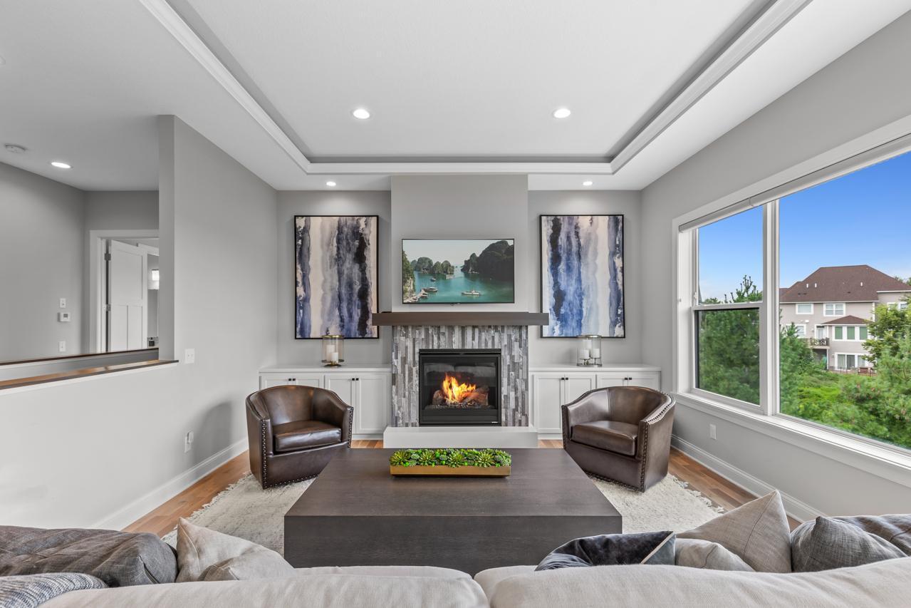 9832 Rodeo Circle Eden Prairie, MN 55347 - Photo 9 of 53