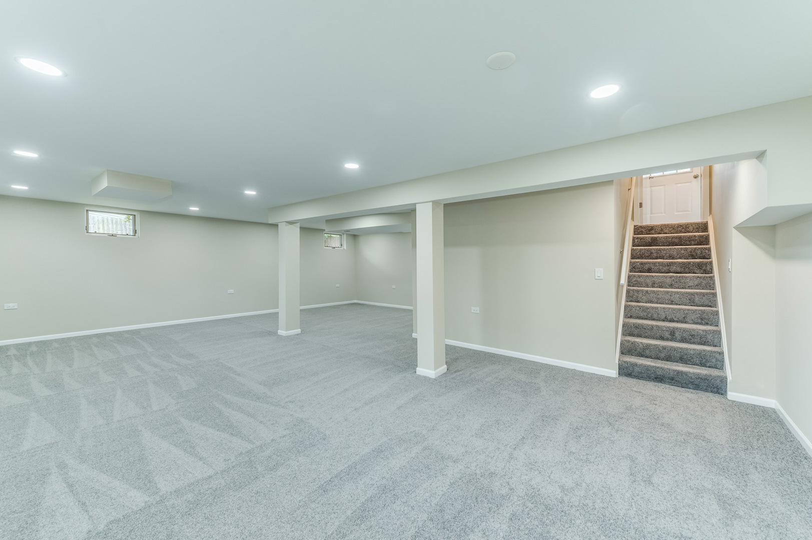 16539 Timberview Drive Plainfield, IL 60586 - Photo 20 of 26 an empty room with a empty space and windows