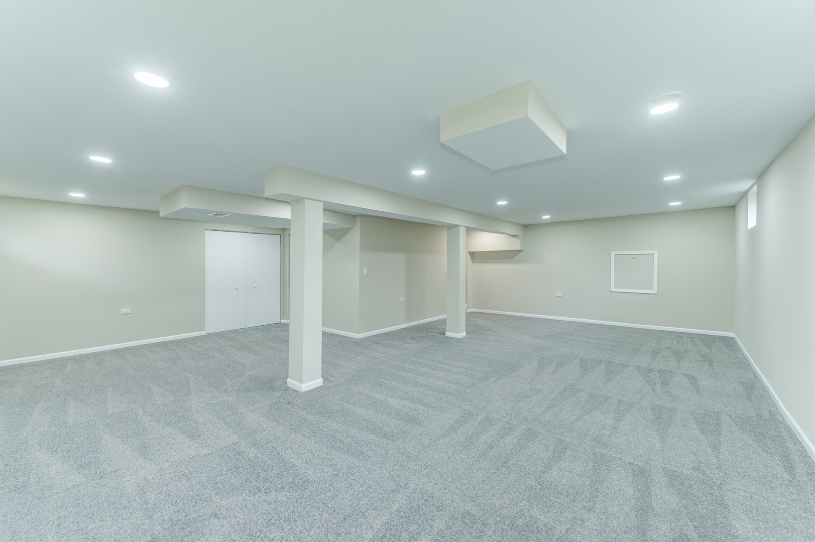 16539 Timberview Drive Plainfield, IL 60586 - Photo 21 of 26 an empty room with closet and wooden floor