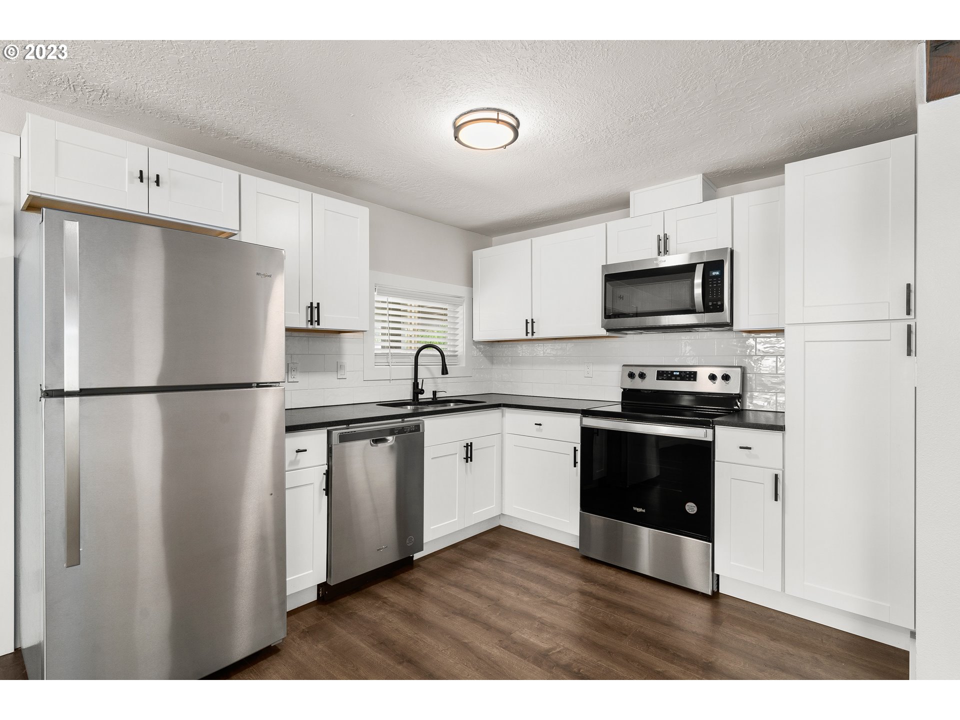 7422 Southeast Luther Road Portland, OR 97206 - Photo 3 of 22 Gallery Image 3