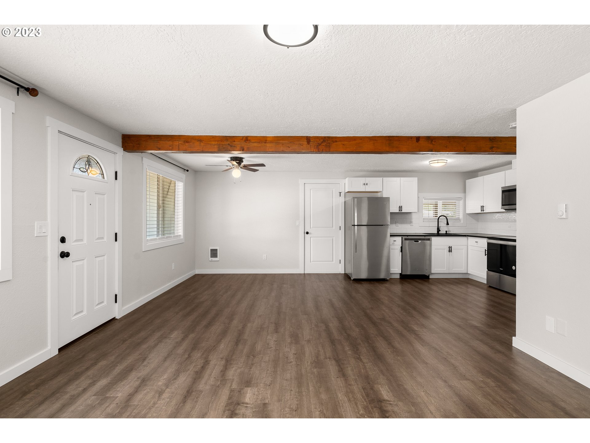 7422 Southeast Luther Road Portland, OR 97206 - Photo 6 of 22 Gallery Image 6