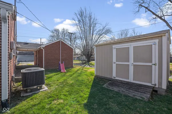 $329,000 | 201 North East Street, Pendleton, IN 46064