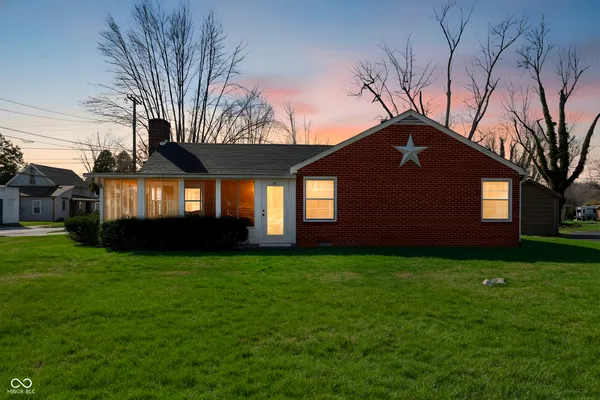 $329,000 | 201 North East Street, Pendleton, IN 46064