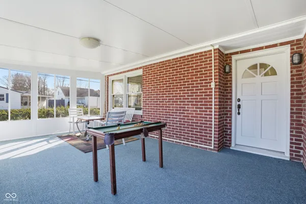 $329,000 | 201 North East Street, Pendleton, IN 46064