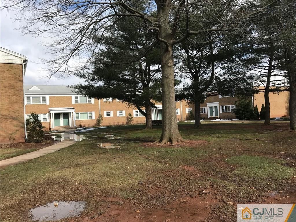 182 Evergreen Road, Unit 14A Edison, NJ 08837 - Photo 3 of 11 Gallery Image 3