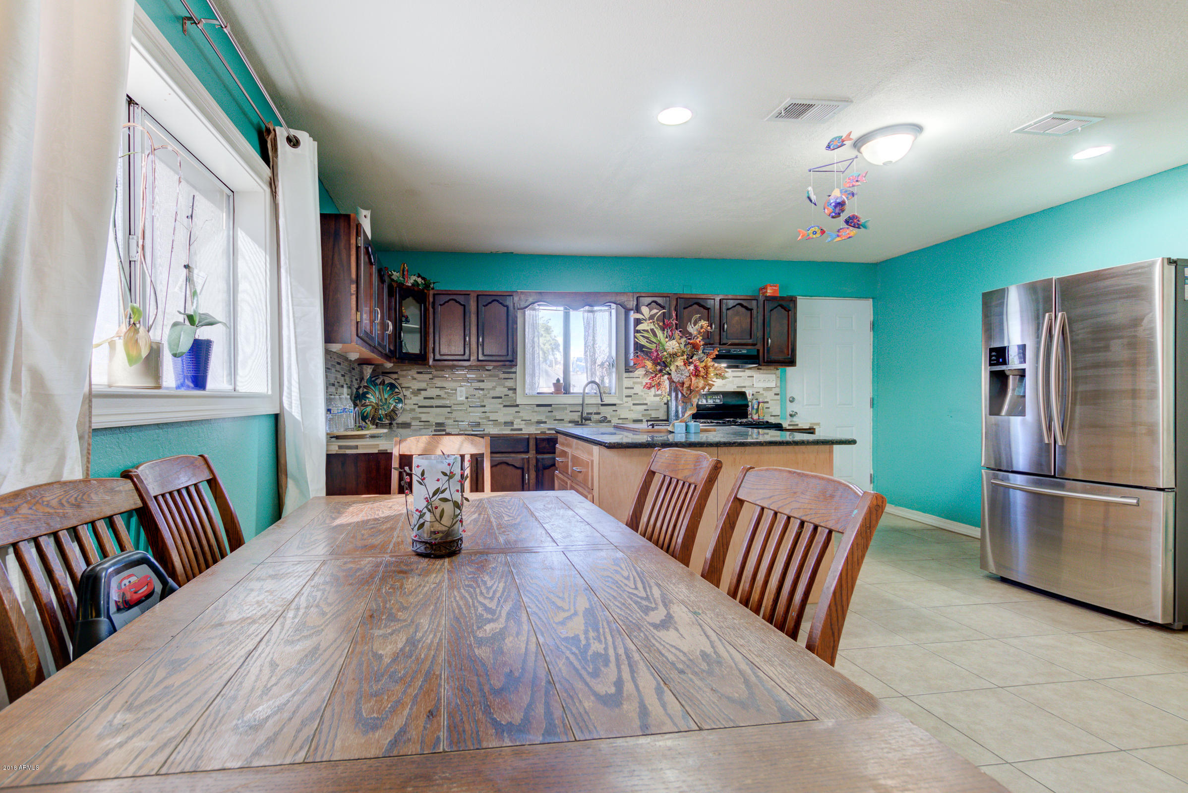 1758 East Pecan Road Phoenix, AZ 85040 - Photo 11 of 38 1758 E Pecan Rd-23