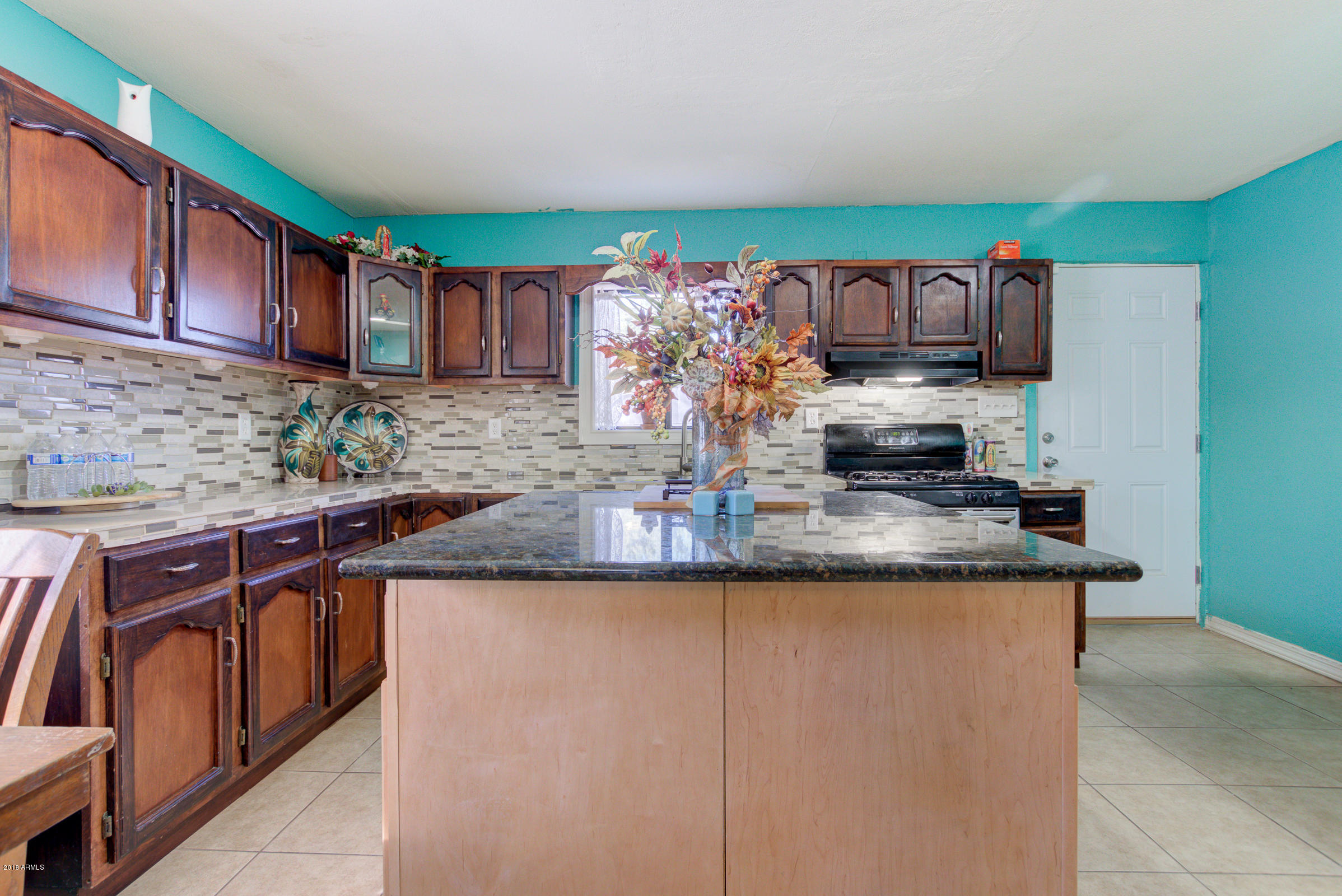 1758 East Pecan Road Phoenix, AZ 85040 - Photo 12 of 38 1758 E Pecan Rd-24