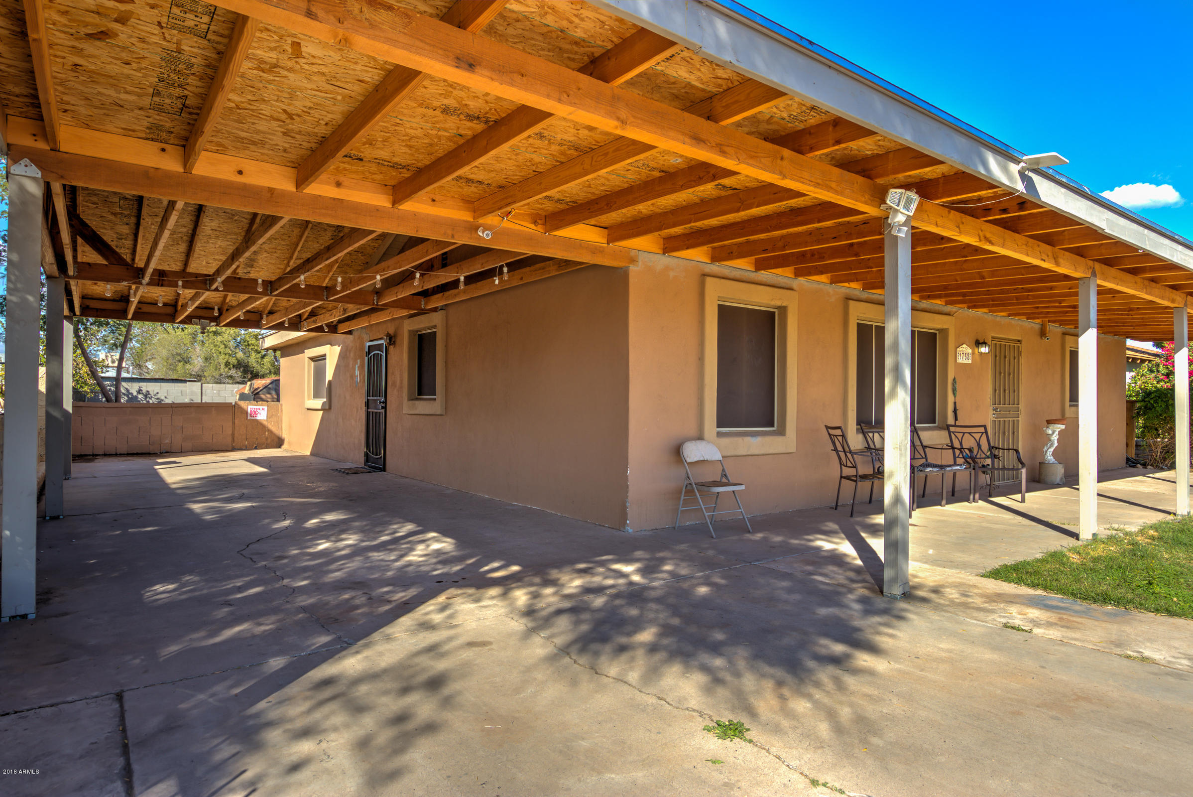 1758 East Pecan Road Phoenix, AZ 85040 - Photo 6 of 38 1758 E Pecan Rd-1