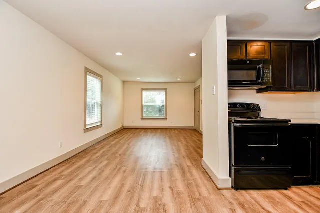 $1,100 | 1009 Enid Street, Unit 1, Houston, TX 77009