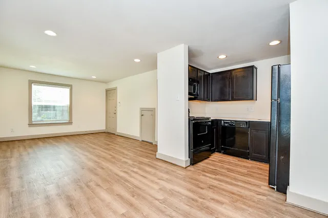 $1,100 | 1009 Enid Street, Unit 1, Houston, TX 77009