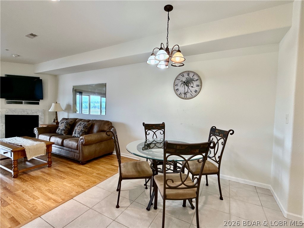 562 Hyd A Way Road, Unit 3E Camdenton, MO 65020 - Photo 8 of 38 Dining area