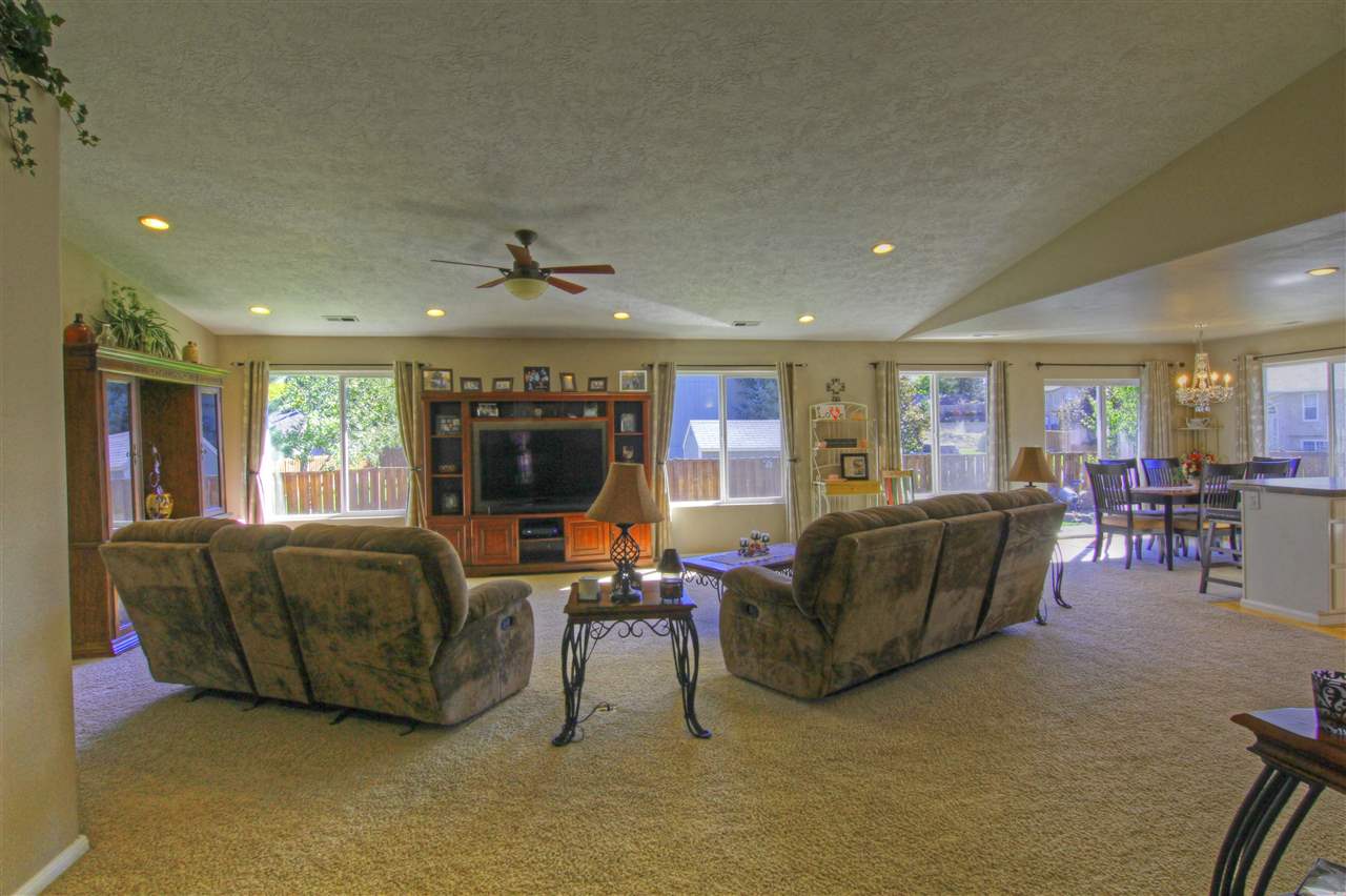 314 East Ballard Road Colbert, WA 99005 - Photo 3 of 15