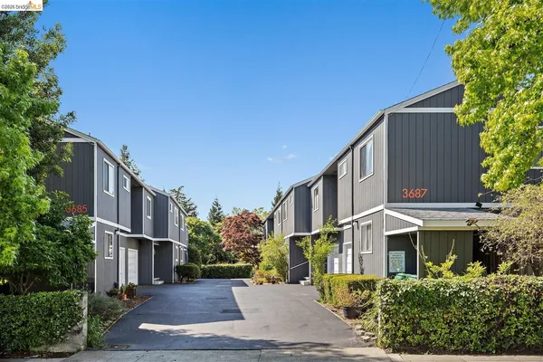 $695,000 | 3687 Maple Avenue, Unit 9, Oakland, CA 94602