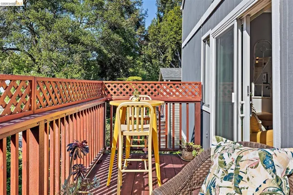 $695,000 | 3687 Maple Avenue, Unit 9, Oakland, CA 94602