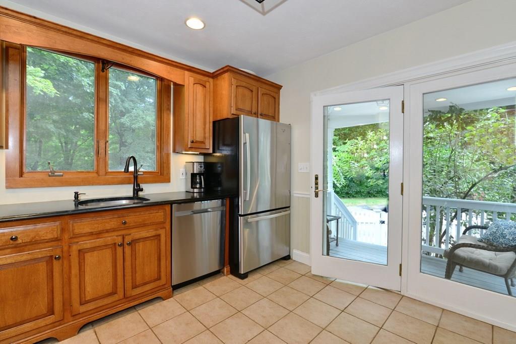 60 Rockwood Road Norfolk, MA 02056 - Photo 4 of 42 Gallery Image 4