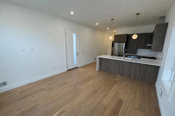 $3,500 | 92 East 27th Street, Unit 1, Bayonne, NJ 07002