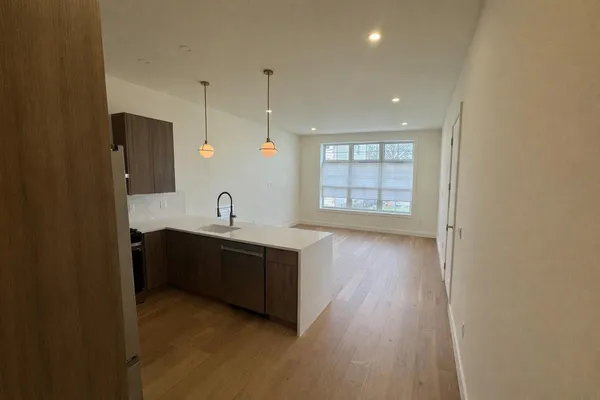 $3,500 | 92 East 27th Street, Unit 1, Bayonne, NJ 07002