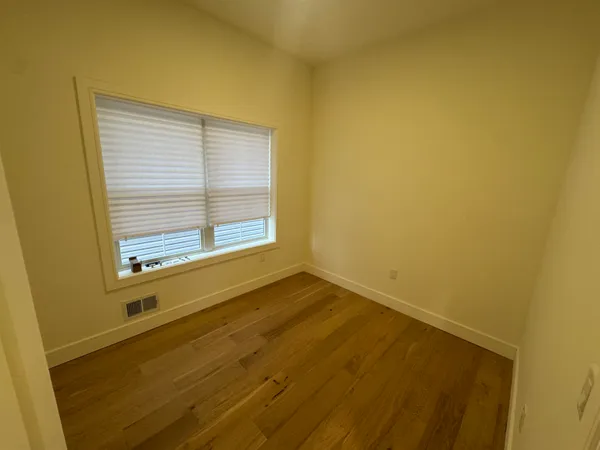 $3,500 | 92 East 27th Street, Unit 1, Bayonne, NJ 07002