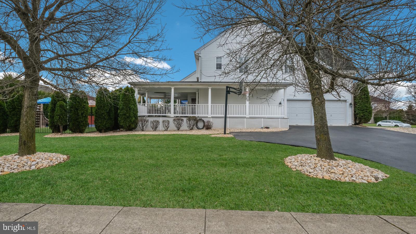 3333 Lancashire Road Furlong, PA 18925 - Photo 46 of 65 Side Yard