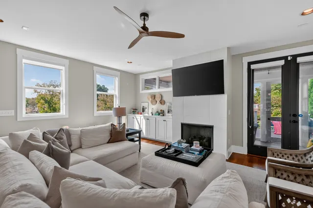 $1,250,000 | 847 B Dewees Avenue, Nashville, TN 37204