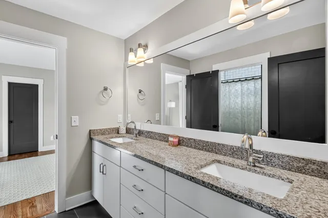 $1,250,000 | 847 B Dewees Avenue, Nashville, TN 37204