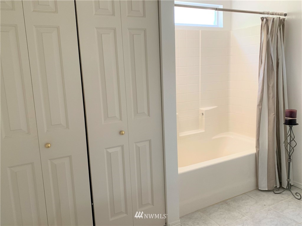 6725 Parker Road East Sumner, WA 98390 - Photo 14 of 24 Gallery Image 14