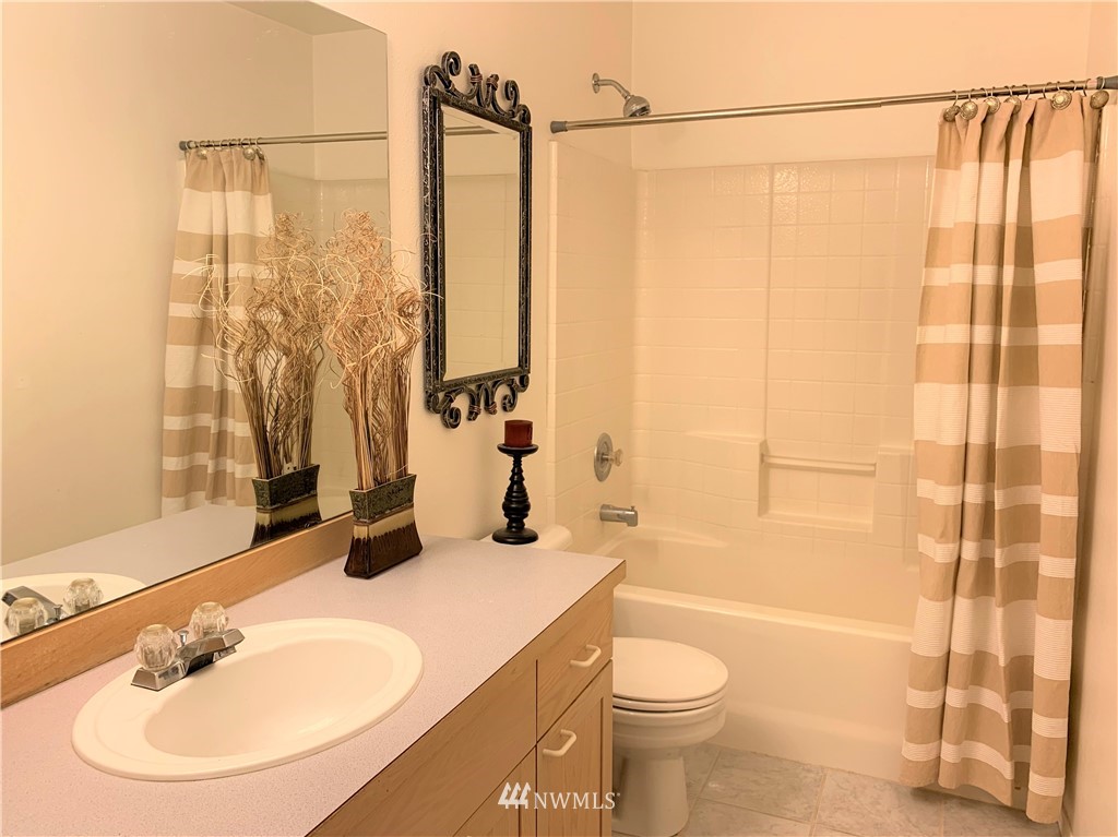 6725 Parker Road East Sumner, WA 98390 - Photo 16 of 24 Gallery Image 16