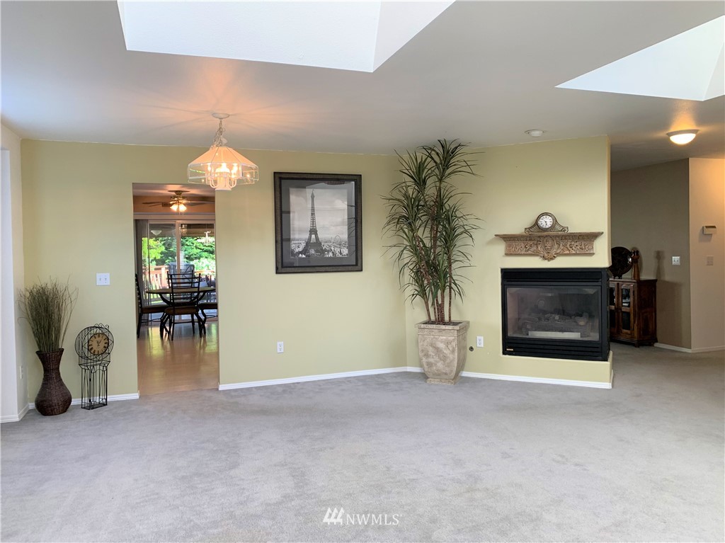 6725 Parker Road East Sumner, WA 98390 - Photo 9 of 24 Gallery Image 9