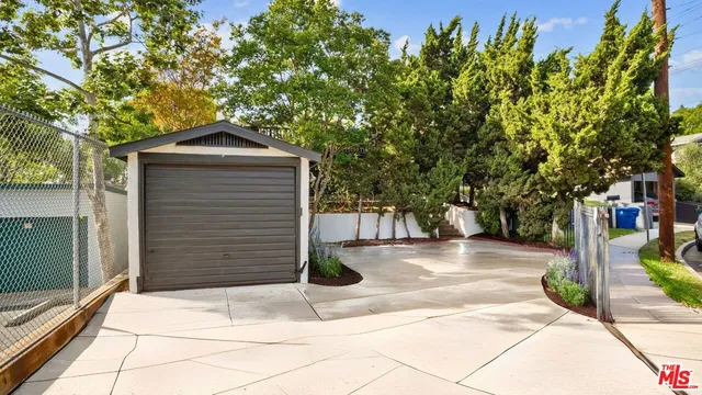 $1,299,000 | 6155 Poppy Peak Drive, Los Angeles, CA 90042