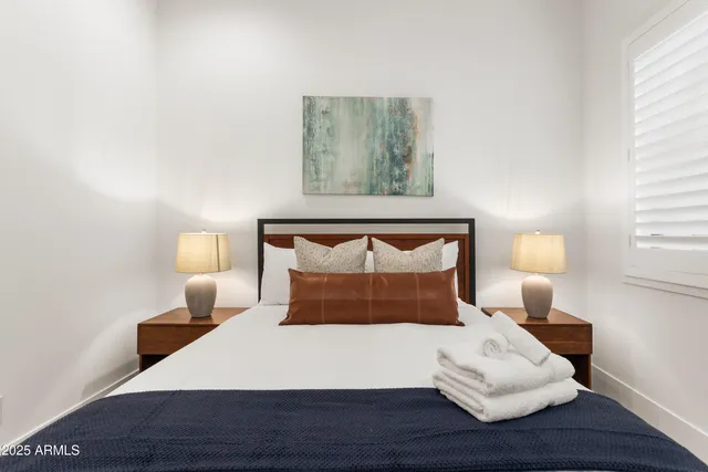 $12,150 | 4007 North 34th Street, Phoenix, AZ 85018