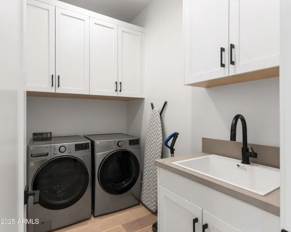 $12,150 | 4007 North 34th Street, Phoenix, AZ 85018