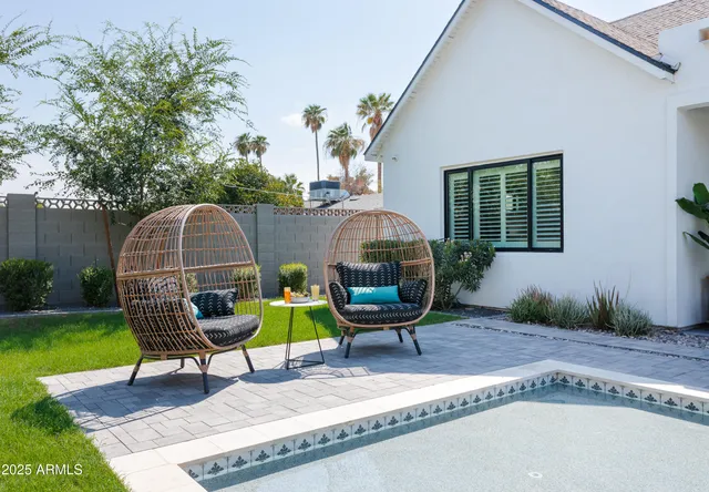 $12,150 | 4007 North 34th Street, Phoenix, AZ 85018