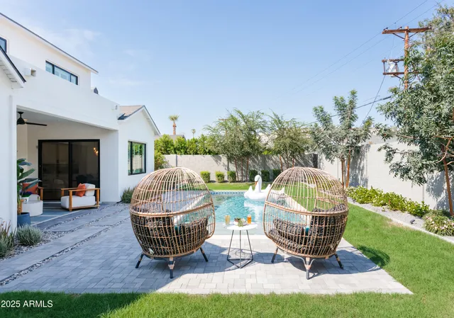 $12,150 | 4007 North 34th Street, Phoenix, AZ 85018