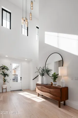 $12,150 | 4007 North 34th Street, Phoenix, AZ 85018