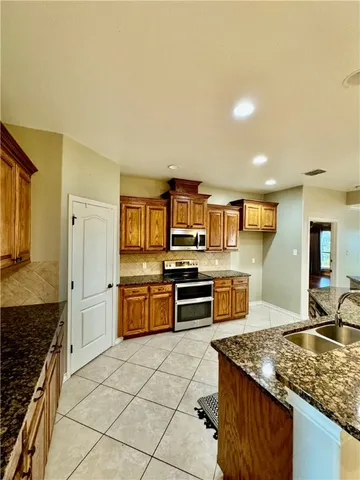 $2,500 | 6746 Empire State Drive, Corpus Christi, TX 78414