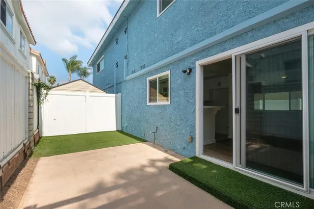 $3,995 | 2519 Vanderbilt Lane, Unit 2, Redondo Beach, CA 90278