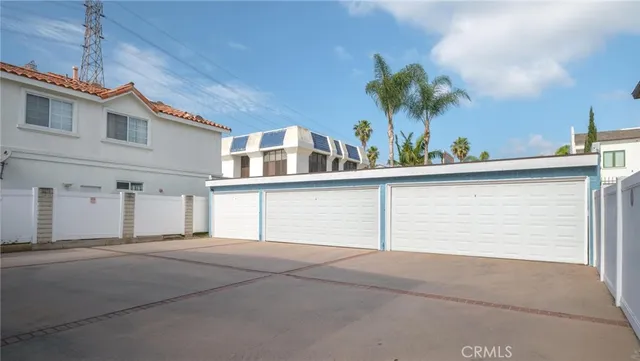 $3,995 | 2519 Vanderbilt Lane, Unit 2, Redondo Beach, CA 90278