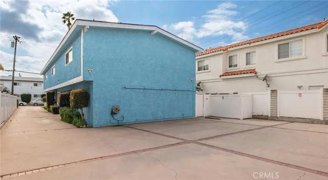 $3,995 | 2519 Vanderbilt Lane, Unit 2, Redondo Beach, CA 90278