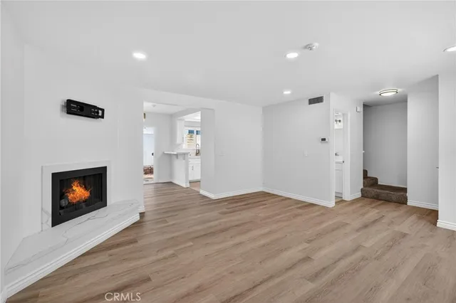 $3,995 | 2519 Vanderbilt Lane, Unit 2, Redondo Beach, CA 90278